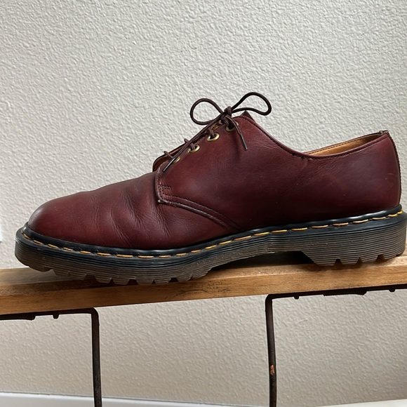Dr. Marten Oxford  UK Size 9 - Picture 12 of 13